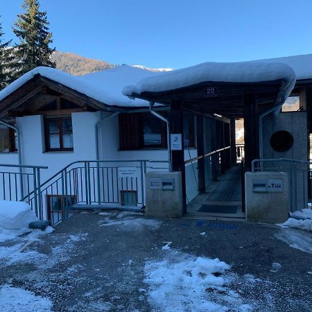 Haus Im Turm Apartment Bad Kleinkirchheim Bagian luar foto