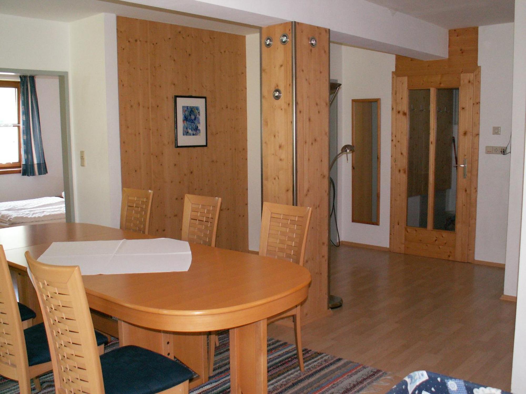 Haus Im Turm Apartment Bad Kleinkirchheim Bagian luar foto