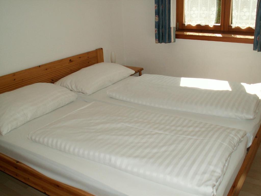 Haus Im Turm Apartment Bad Kleinkirchheim Ruang foto