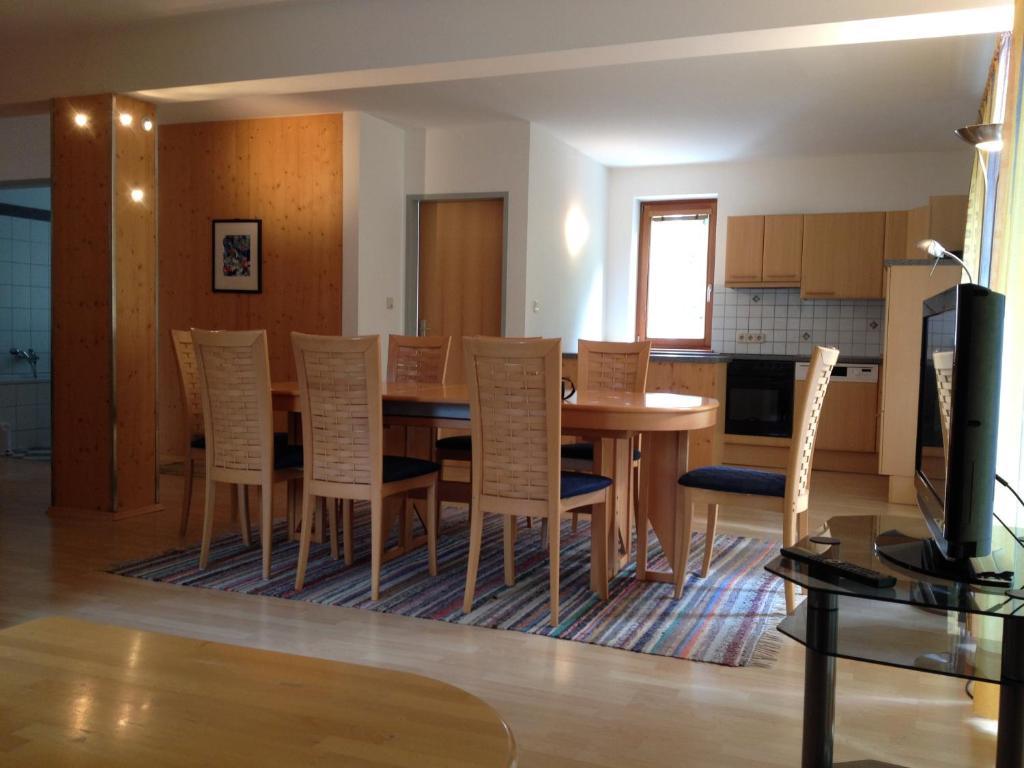 Haus Im Turm Apartment Bad Kleinkirchheim Ruang foto